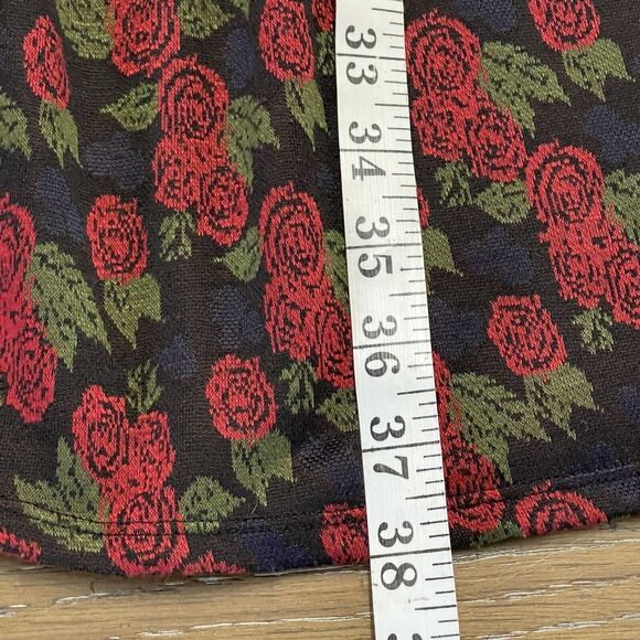 Lularoe Amelia Dress Womens Medium Black Red Blue‎ Roses Fit & Flare Goth Grunge - Picture 12 of 12
